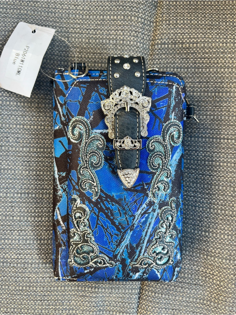 Lunar Deer Camouflage Western Buckle Crossbody Phone Wallet